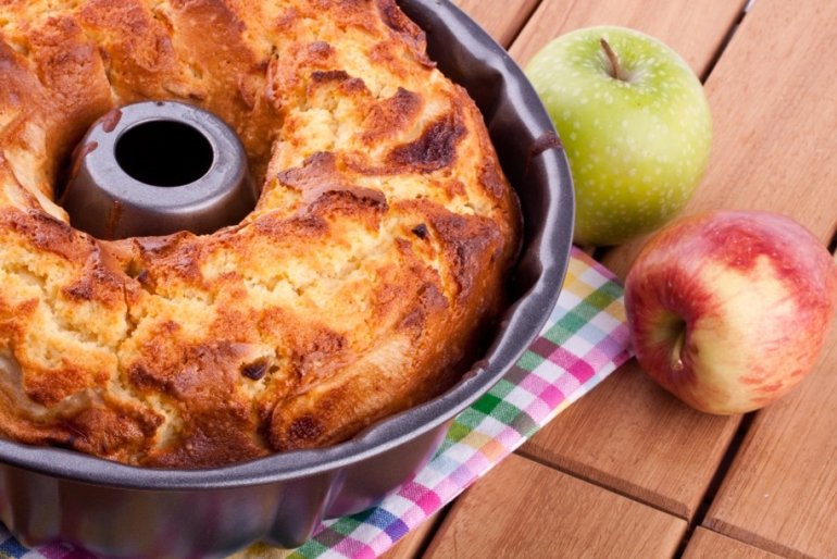 Apple Cake Picture - Rosh Hashana Recipe Apple Cake